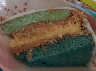 Gâteau la reine des neiges rainbow cake