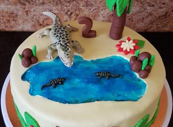 Gâteau crocodile rainbow cake